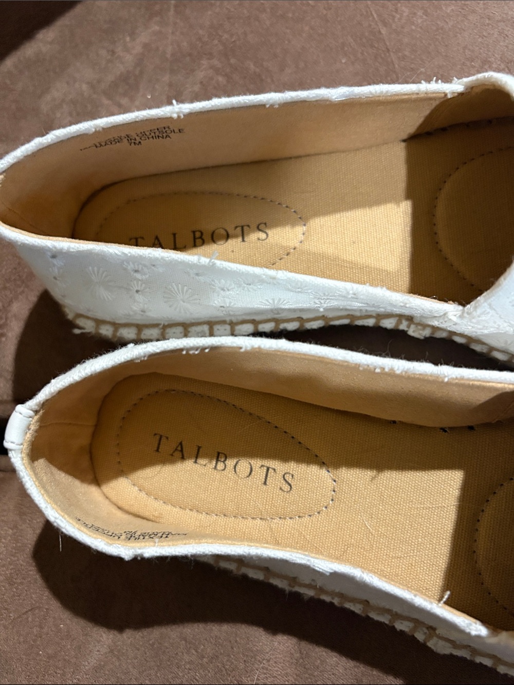 Talbots White Embroidered Espadrille Loafers with Gold-Tone bit sz 7 - Picture 2 of 5
